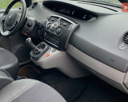 Рено Сценик 2006 в Виннице на Automoto.ua Серый Рено Сценик, объемом двигателя 1.6 л и пробегом 124 тыс. км за 6250 $, фото 10 на Automoto.ua