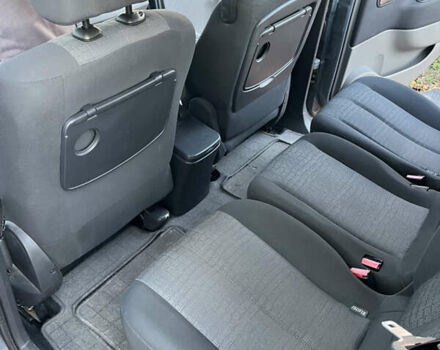 Рено Сценік 2006 у Хмельницькому на Automoto.ua Сірий Рено Сценік, об'ємом двигуна 2 л та пробігом 236 тис. км за 5800 $, фото 15 на Automoto.ua