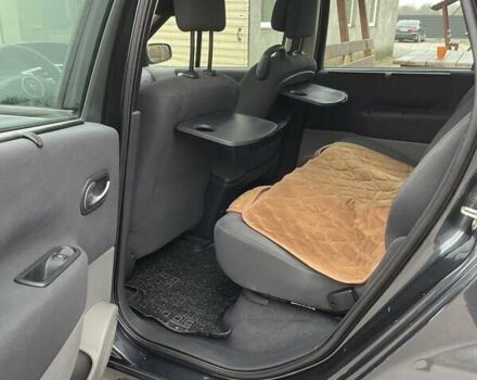 Серый Рено Сценик, объемом двигателя 2 л и пробегом 236 тыс. км за 6650 $, фото 4 на Automoto.ua