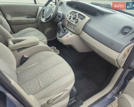 Серый Рено Сценик, объемом двигателя 1.6 л и пробегом 210 тыс. км за 4100 $, фото 15 на Automoto.ua