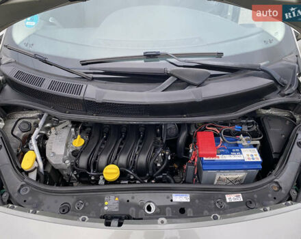 Серый Рено Сценик, объемом двигателя 1.6 л и пробегом 120 тыс. км за 6200 $, фото 28 на Automoto.ua