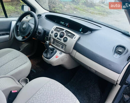 Серый Рено Сценик, объемом двигателя 1.6 л и пробегом 215 тыс. км за 5100 $, фото 21 на Automoto.ua