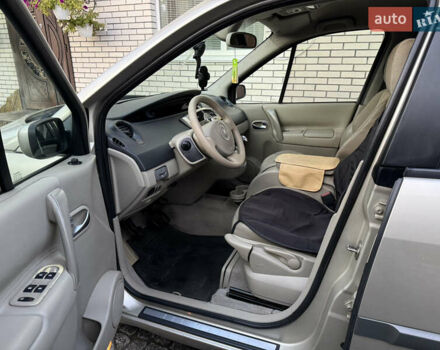 Сірий Рено Сценік, об'ємом двигуна 1.5 л та пробігом 230 тис. км за 3650 $, фото 7 на Automoto.ua