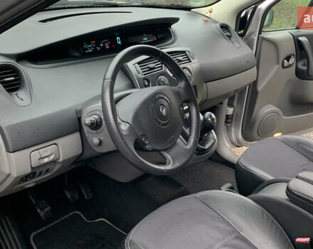 Рено Сценик 2006 в Виннице на Automoto.ua Серый Рено Сценик, объемом двигателя 1.6 л и пробегом 124 тыс. км за 6250 $, фото 26 на Automoto.ua