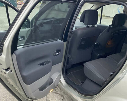 Серый Рено Сценик, объемом двигателя 1.6 л и пробегом 120 тыс. км за 6200 $, фото 18 на Automoto.ua