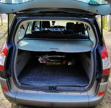 Серый Рено Сценик, объемом двигателя 2 л и пробегом 265 тыс. км за 5000 $, фото 23 на Automoto.ua