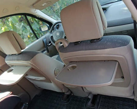 Сірий Рено Сценік, об'ємом двигуна 1.6 л та пробігом 130 тис. км за 5500 $, фото 3 на Automoto.ua