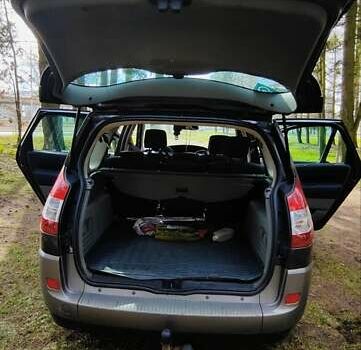 Серый Рено Сценик, объемом двигателя 2 л и пробегом 265 тыс. км за 5000 $, фото 6 на Automoto.ua