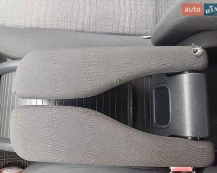 Серый Рено Сценик, объемом двигателя 1.6 л и пробегом 224 тыс. км за 4500 $, фото 9 на Automoto.ua