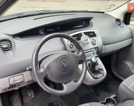 Серый Рено Сценик, объемом двигателя 1.6 л и пробегом 212 тыс. км за 5600 $, фото 19 на Automoto.ua