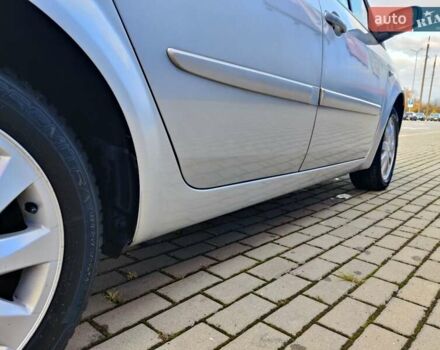 Серый Рено Сценик, объемом двигателя 1.6 л и пробегом 152 тыс. км за 4950 $, фото 9 на Automoto.ua