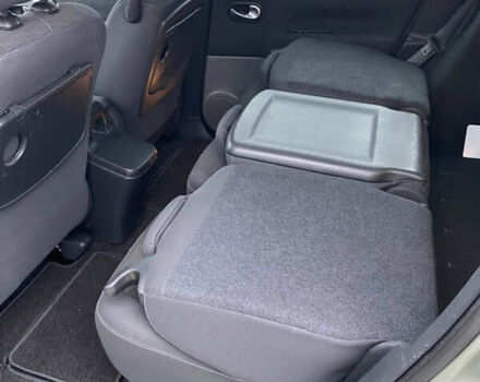 Серый Рено Сценик, объемом двигателя 1.6 л и пробегом 120 тыс. км за 6200 $, фото 21 на Automoto.ua