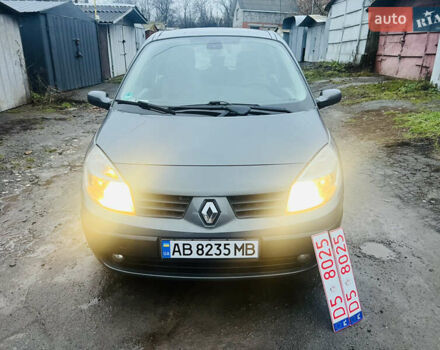 Серый Рено Сценик, объемом двигателя 1.6 л и пробегом 215 тыс. км за 5100 $, фото 1 на Automoto.ua