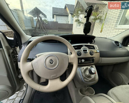 Сірий Рено Сценік, об'ємом двигуна 1.5 л та пробігом 230 тис. км за 3650 $, фото 9 на Automoto.ua