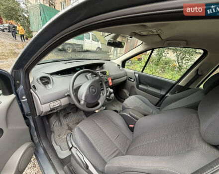 Серый Рено Сценик, объемом двигателя 1.87 л и пробегом 444 тыс. км за 5300 $, фото 5 на Automoto.ua