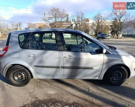 Серый Рено Сценик, объемом двигателя 1.6 л и пробегом 227 тыс. км за 5400 $, фото 7 на Automoto.ua