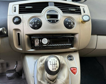 Сірий Рено Сценік, об'ємом двигуна 1.5 л та пробігом 230 тис. км за 3650 $, фото 10 на Automoto.ua