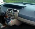 Серый Рено Сценик, объемом двигателя 1.6 л и пробегом 23400 тыс. км за 5800 $, фото 4 на Automoto.ua
