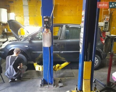 Сірий Рено Сценік, об'ємом двигуна 1.6 л та пробігом 254 тис. км за 5200 $, фото 12 на Automoto.ua