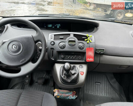 Серый Рено Сценик, объемом двигателя 1.87 л и пробегом 444 тыс. км за 5300 $, фото 8 на Automoto.ua