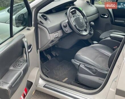 Серый Рено Сценик, объемом двигателя 2 л и пробегом 220 тыс. км за 4550 $, фото 13 на Automoto.ua