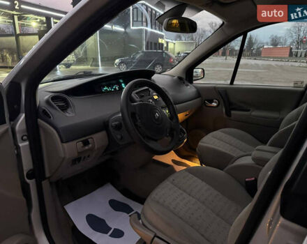 Сірий Рено Сценік, об'ємом двигуна 1.6 л та пробігом 230 тис. км за 4450 $, фото 17 на Automoto.ua