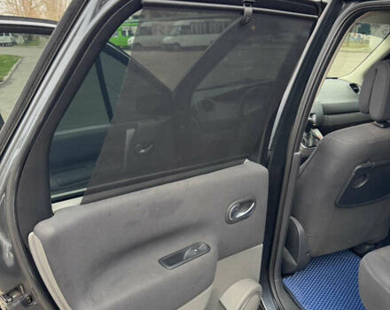 Серый Рено Сценик, объемом двигателя 1.98 л и пробегом 250 тыс. км за 5500 $, фото 12 на Automoto.ua