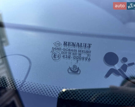Рено Сценик 2007 в Виннице на Automoto.ua Серый Рено Сценик, объемом двигателя 2 л и пробегом 176 тыс. км за 6399 $, фото 48 на Automoto.ua
