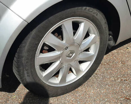 Серый Рено Сценик, объемом двигателя 1.6 л и пробегом 240 тыс. км за 5450 $, фото 17 на Automoto.ua