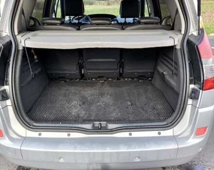 Сірий Рено Сценік, об'ємом двигуна 2 л та пробігом 210 тис. км за 6950 $, фото 7 на Automoto.ua