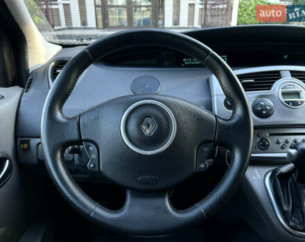 Рено Сценик 2007 в Виннице на Automoto.ua Серый Рено Сценик, объемом двигателя 2 л и пробегом 176 тыс. км за 6399 $, фото 56 на Automoto.ua