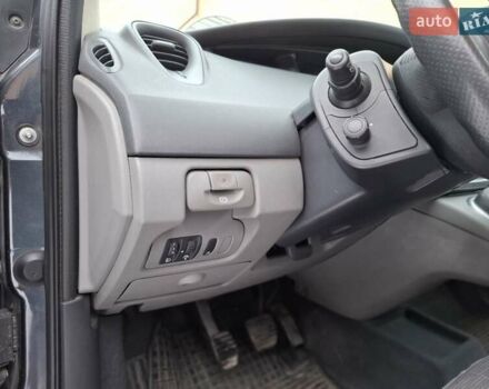 Сірий Рено Сценік, об'ємом двигуна 1.5 л та пробігом 228 тис. км за 6150 $, фото 14 на Automoto.ua