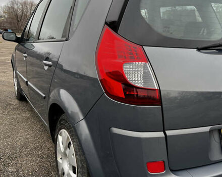 Серый Рено Сценик, объемом двигателя 1.6 л и пробегом 218 тыс. км за 5950 $, фото 17 на Automoto.ua