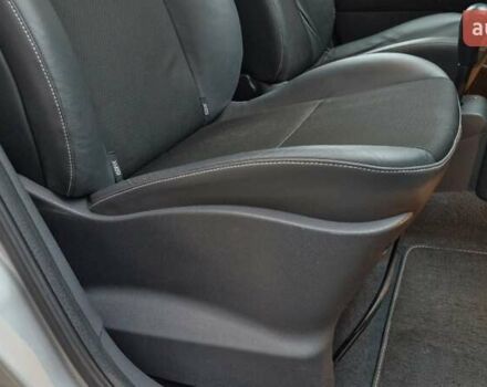 Серый Рено Сценик, объемом двигателя 1.6 л и пробегом 130 тыс. км за 6799 $, фото 19 на Automoto.ua