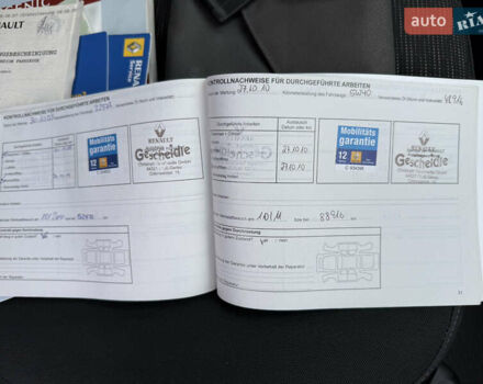 Серый Рено Сценик, объемом двигателя 1.6 л и пробегом 230 тыс. км за 5699 $, фото 127 на Automoto.ua