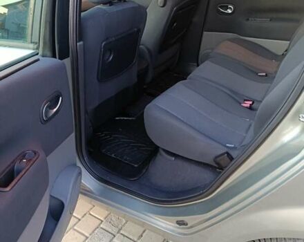 Серый Рено Сценик, объемом двигателя 1.6 л и пробегом 179 тыс. км за 5250 $, фото 7 на Automoto.ua