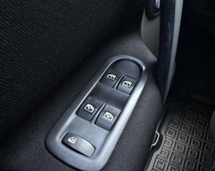 Сірий Рено Сценік, об'ємом двигуна 1.5 л та пробігом 330 тис. км за 4800 $, фото 14 на Automoto.ua