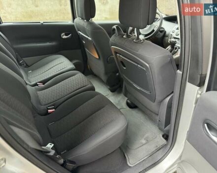 Серый Рено Сценик, объемом двигателя 1.6 л и пробегом 188 тыс. км за 4999 $, фото 9 на Automoto.ua