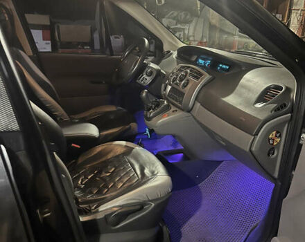 Серый Рено Сценик, объемом двигателя 1.5 л и пробегом 320 тыс. км за 5000 $, фото 8 на Automoto.ua