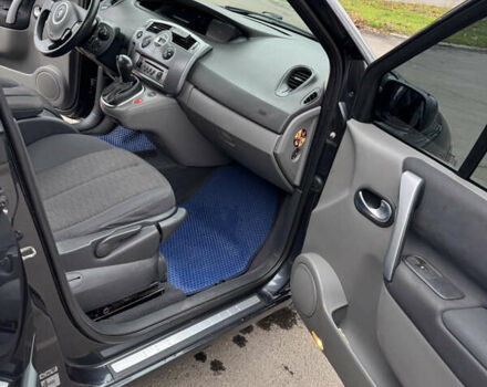 Серый Рено Сценик, объемом двигателя 1.98 л и пробегом 250 тыс. км за 5500 $, фото 16 на Automoto.ua