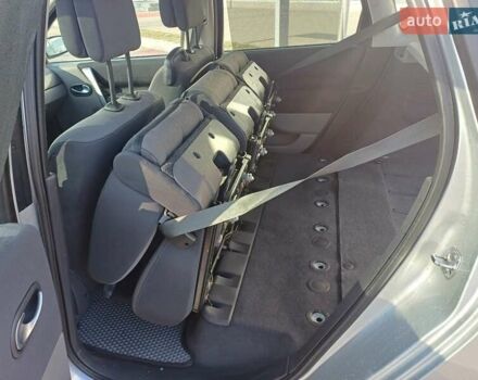 Сірий Рено Сценік, об'ємом двигуна 1.6 л та пробігом 250 тис. км за 5800 $, фото 20 на Automoto.ua