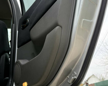 Серый Рено Сценик, объемом двигателя 1.6 л и пробегом 230 тыс. км за 5699 $, фото 65 на Automoto.ua