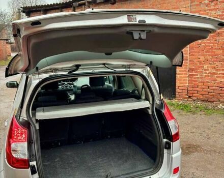 Серый Рено Сценик, объемом двигателя 1.6 л и пробегом 195 тыс. км за 4999 $, фото 13 на Automoto.ua