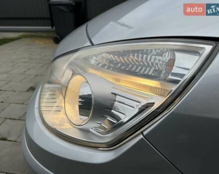 Серый Рено Сценик, объемом двигателя 2 л и пробегом 85 тыс. км за 7700 $, фото 10 на Automoto.ua