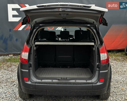 Серый Рено Сценик, объемом двигателя 1.6 л и пробегом 203 тыс. км за 5300 $, фото 10 на Automoto.ua