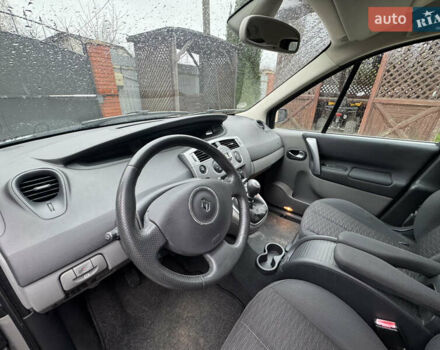 Серый Рено Сценик, объемом двигателя 1.6 л и пробегом 187 тыс. км за 5499 $, фото 5 на Automoto.ua