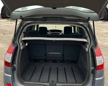 Серый Рено Сценик, объемом двигателя 1.6 л и пробегом 218 тыс. км за 5950 $, фото 28 на Automoto.ua