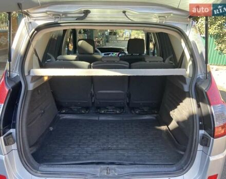 Рено Сценик 2007 в Гайсине на Automoto.ua Серый Рено Сценик, объемом двигателя 2 л и пробегом 190 тыс. км за 5500 $, фото 5 на Automoto.ua