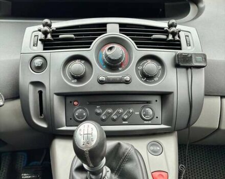 Серый Рено Сценик, объемом двигателя 1.6 л и пробегом 195 тыс. км за 4999 $, фото 18 на Automoto.ua