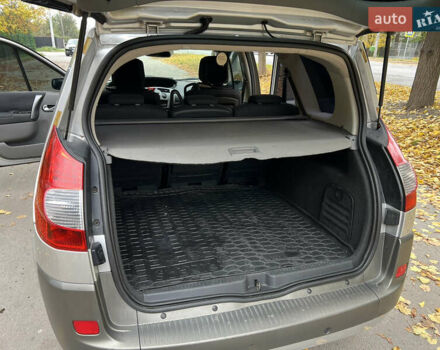 Рено Сценік 2007 у Житомирі на Automoto.ua Сірий Рено Сценік, об'ємом двигуна 1.9 л та пробігом 192 тис. км за 5200 $, фото 20 на Automoto.ua